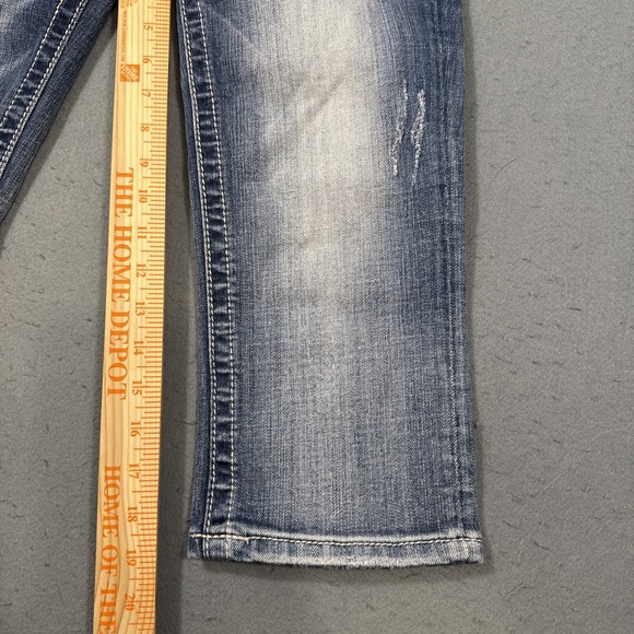 Miss Me Easy Capri Jeans Women 27 Distressed Embellished THICK STITCHING - Picture 5 of 10